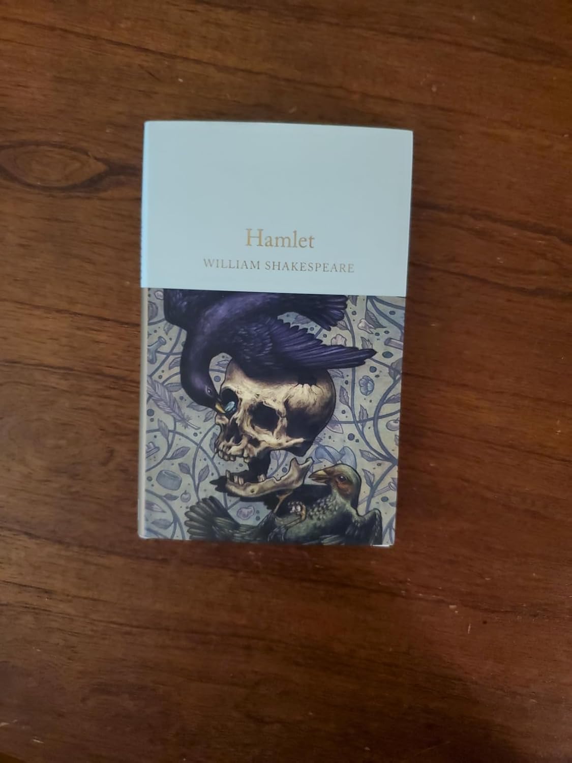 Hamlet (Shakespeare in Production) 9780521444385 - Image 3