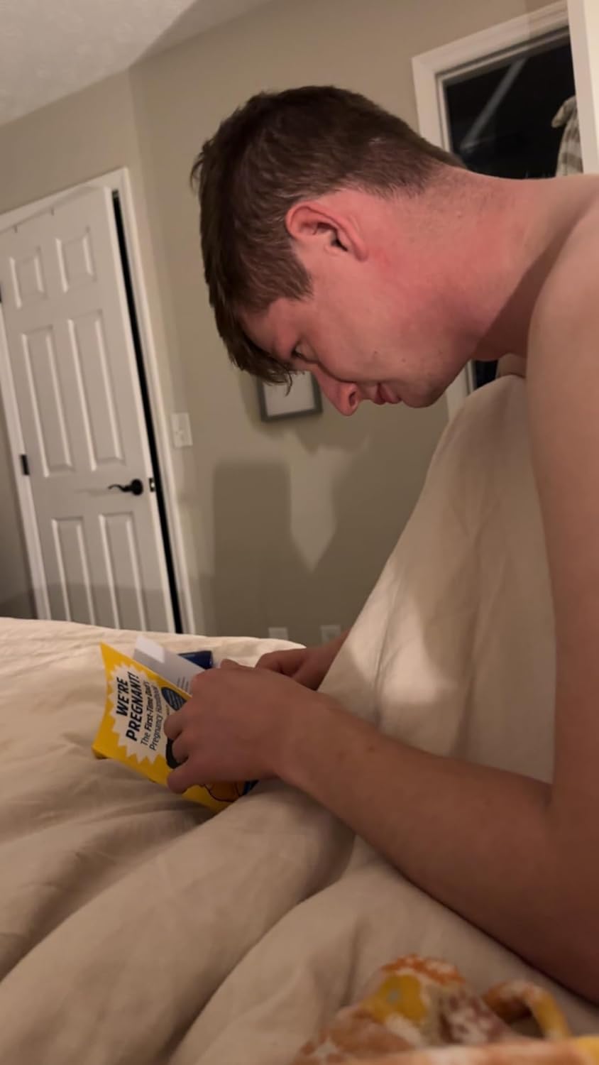 We're Pregnant! The First Time Dad's Pregnancy Handbook Paperback – April 24, 2018 9781939754684 - Image 8